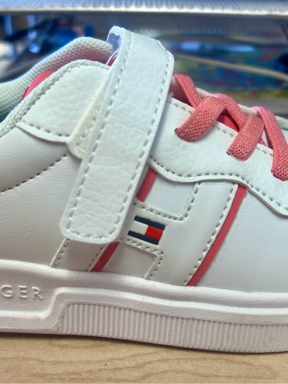 Tommy Hilfiger Kids Cayman 3.0 Girls Toddler Size 10 NWOT